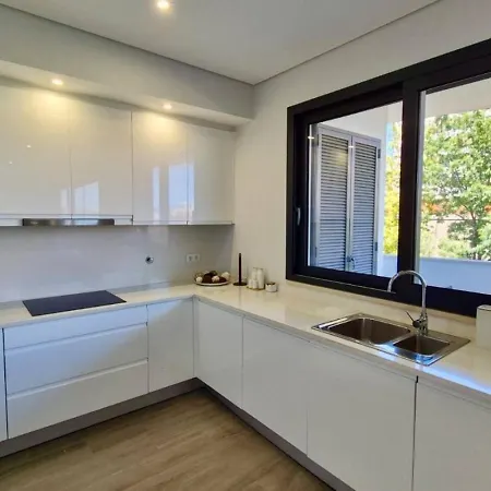 Exclusive 2 Bedroom Near The For 6 Guests * Portimão
