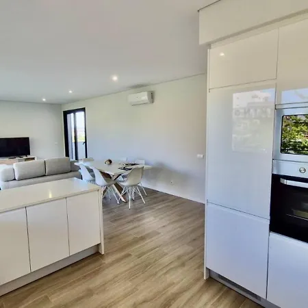 Exclusive 2 Bedroom Near The For 6 Guests Appartamento