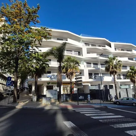 Exclusive 2 Bedroom Near The For 6 Guests شقة بورتيماو