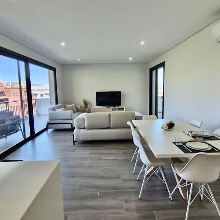 Exclusive 2 Bedroom Near The For 6 Guests Appartamento Portimão